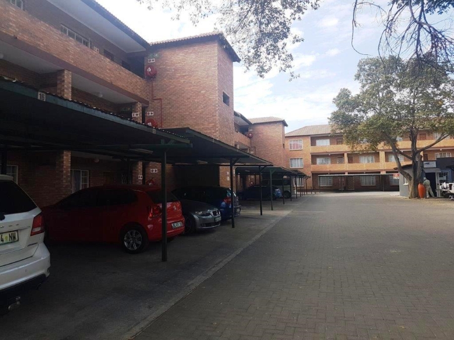 1 Bedroom Property for Sale in Rustenburg Central North West